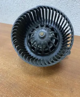 Peugeot 607 Air conditioning (A/C) fan (condenser) E1200