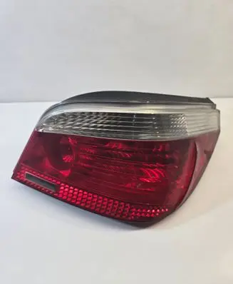BMW 5 E60 E61 Rear/tail lights 6923306