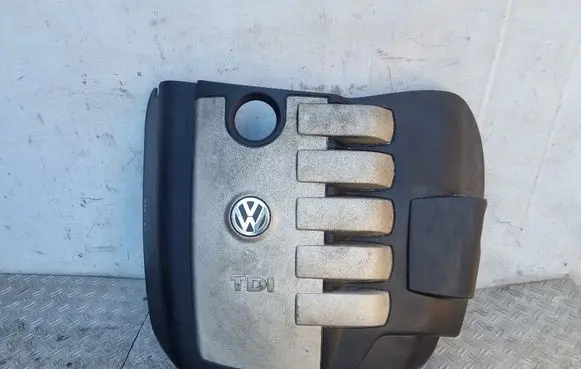 Volkswagen Touareg I Engine cover (trim) 070103927