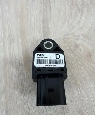 Toyota Corolla Verso AR10 Airbag deployment crash/impact sensor 898310W010 221603446A 221603446R