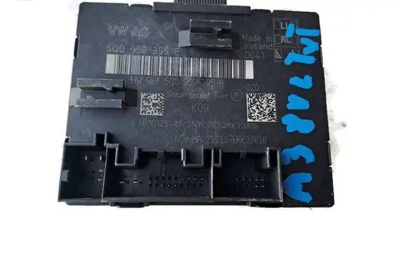Audi A3 S3 8V Door control unit/module 5Q0959395E 5Q0959395B