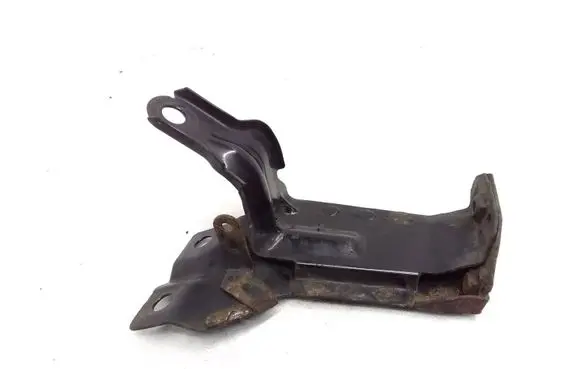 Volvo XC60 Radiator mount bracket 31261932