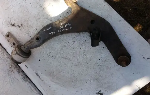 Nissan Murano Z50 Front lower control arm/wishbone