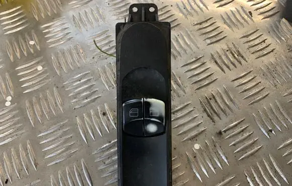 Mercedes-Benz Sprinter W906 Electric window control switch A9065451513