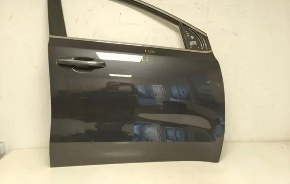 KIA Sportage Front door