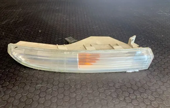 Volkswagen PASSAT CC Front indicator light 3C8953041