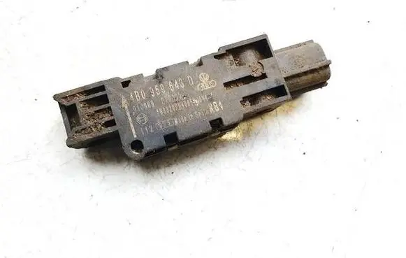 Audi A3 S3 8P Airbag deployment crash/impact sensor 4b0959643d 020629220807
