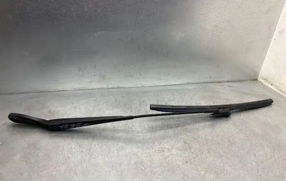 Volvo V50 Windshield/front glass wiper blade 