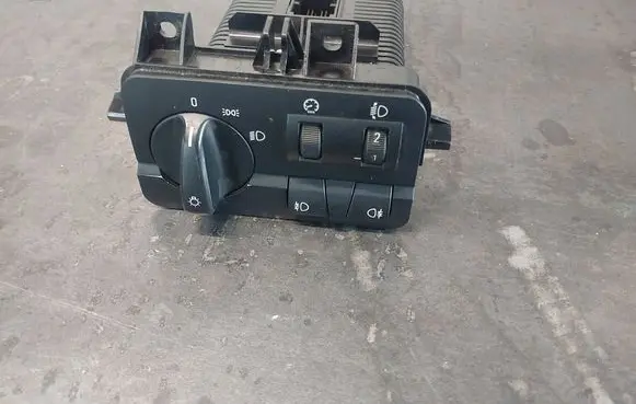 Light switch