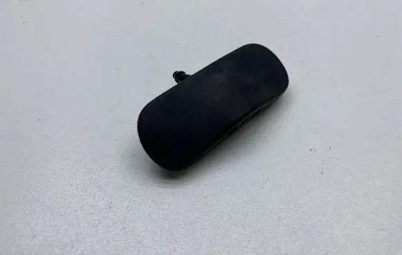 Audi Q3 8U Windshield washer spray nozzle 8U0955987A