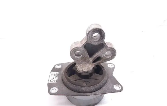 Opel Insignia A Engine mount bracket 13312098
