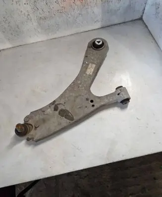Citroen C4 III e-C4 Front lower control arm/wishbone
