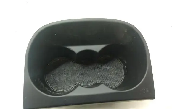 Cup holder front