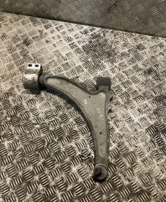 Opel Insignia A Front lower control arm/wishbone 13273605 13318885