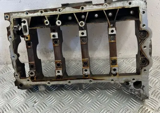 BMW 1 E81 E87 Engine block 7558266