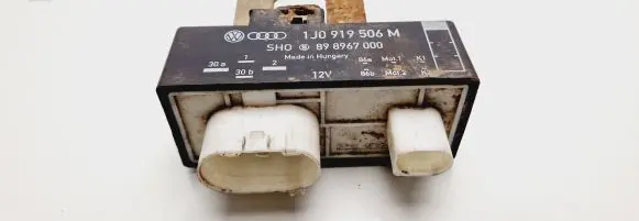 Skoda Fabia Mk1 (6Y) Coolant fan relay 1J0919506M 898967000