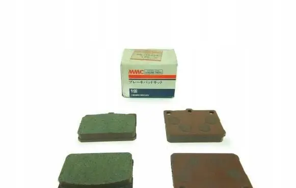 Mitsubishi L200 Brake pads (front) mb377822