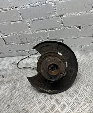 BMW X5 E70 Rear wheel hub spindle/knuckle 6770984