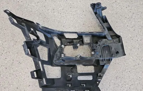 Mercedes-Benz GL X164 Bumper support mounting bracket corner A1648851516 1648851516