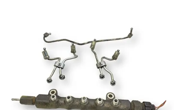 Toyota Avensis T250 Fuel main line pipe