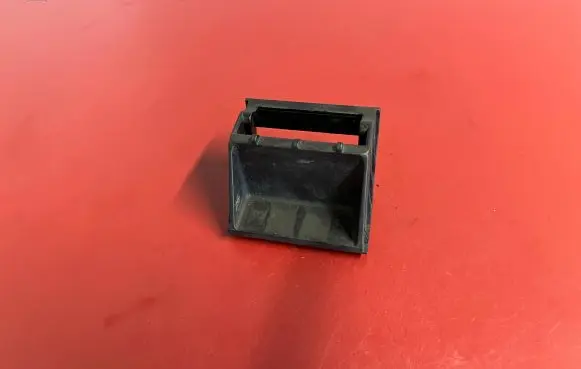 BMW X5 F15 Radiator mount bracket 7533537 17117533537