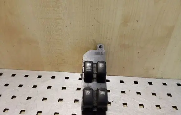 Hyundai Santa Fe Electric window control switch 9357026000