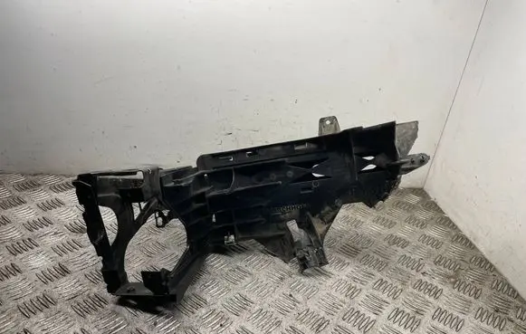BMW 5 F10 F11 Headlight/headlamp mounting bracket 7200793