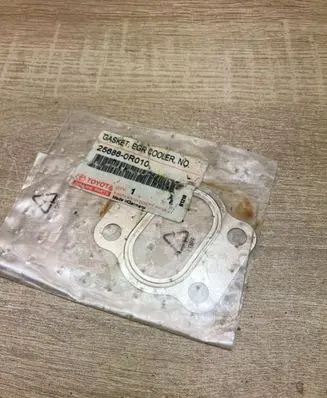 Toyota Avensis T250 EGR valve cooler 256860R010