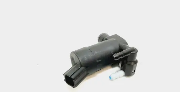 Volvo V70 Windscreen/windshield washer pump