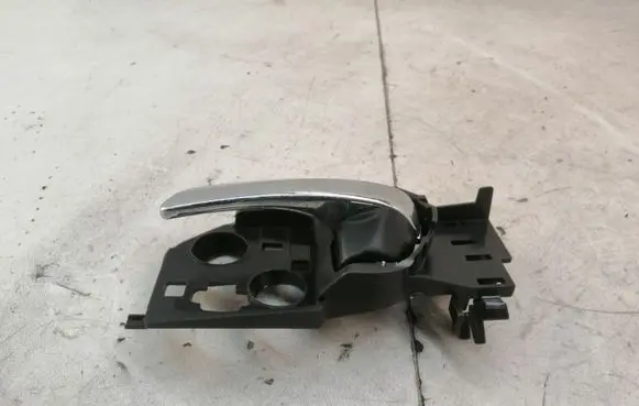 Honda HR-V Rear door interior handle T7WL1J