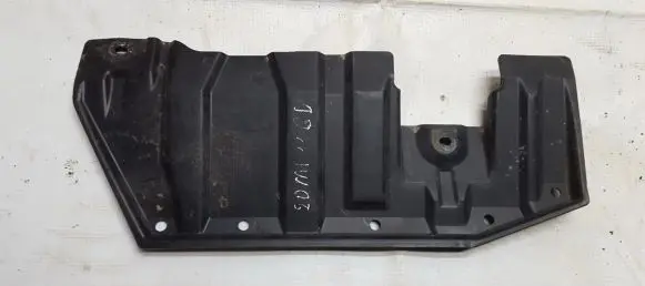 Mitsubishi Lancer X Engine splash shield/under tray MN154382