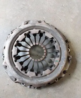 Renault Clio III Pressure plate 8200187171