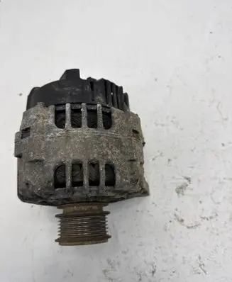 Volkswagen Caddy Generator/alternator 028903031A