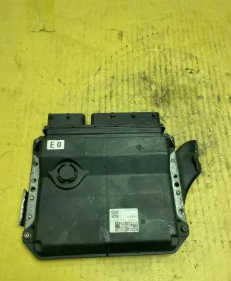 Toyota RAV 4 (XA30) Engine control unit/module 8966142C11 1758009460