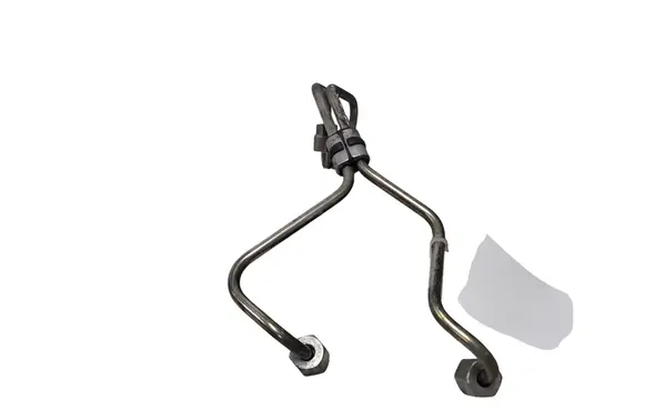 Volvo V40 Fuel injector supply line/pipe 