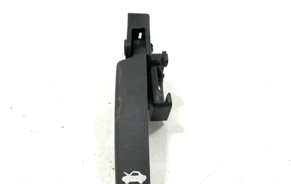 Opel Insignia A Engine bonnet (hood) release handle