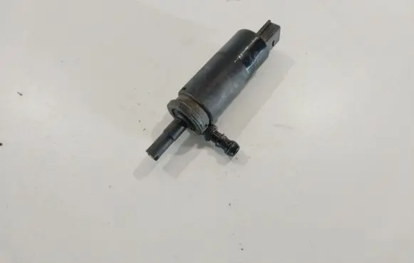 BMW 5 E60 E61 Headlight washer pump 8377613