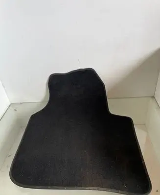 Skoda Superb B6 (3T) Rear floor mat 3T1061404 172014