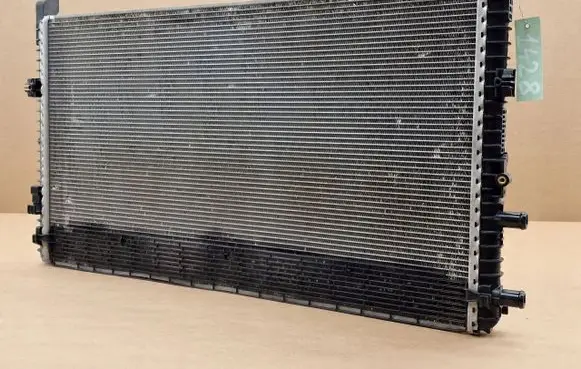 Audi A5 Intercooler radiator 76787458W0145804D