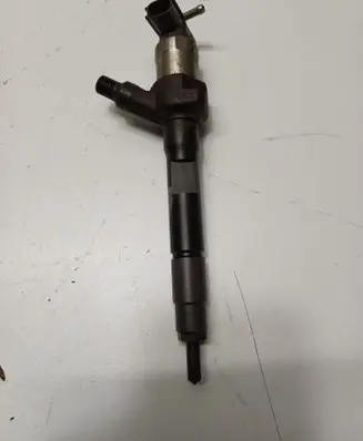 Mazda 6 Fuel injector R2AA13H50