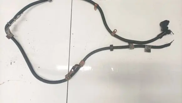 Mercedes-Benz C W204 Positive cable (battery) a2044408753