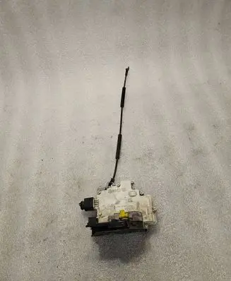 Seat Leon (1P) Rear door lock 1P0839015