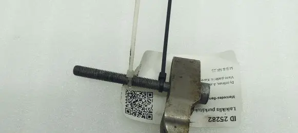Mercedes-Benz B W246 W242 Fuel Injector clamp holder A6510160438