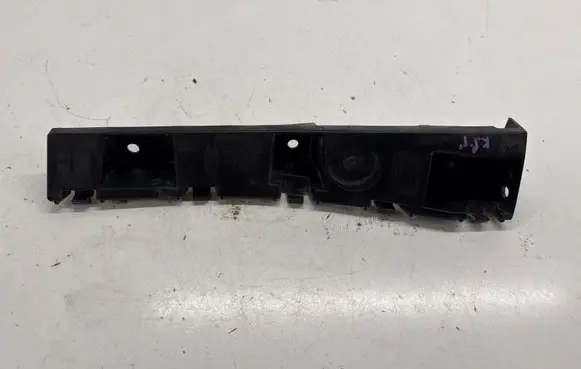 Ford Mustang VI Front bumper mounting bracket FR3B16C067AEC