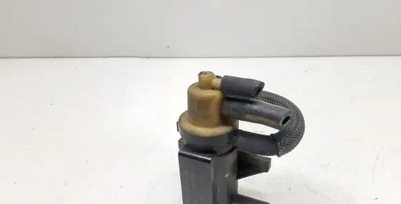 Mercedes-Benz E W212 Turbo solenoid valve A0091533128