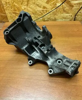 Audi A6 S6 C6 4F Generator/alternator bracket 03G903143D