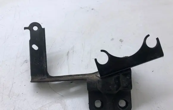 Nissan X-Trail T31 ABS pump bracket 