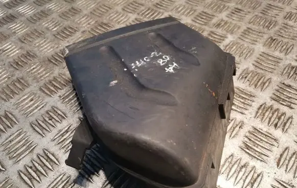 Audi A4 S4 B7 8E 8H Air intake duct part 8E0129617D