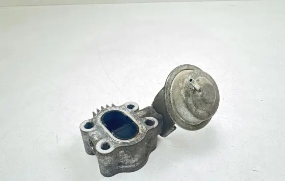 Toyota Verso Engine shut-off valve 