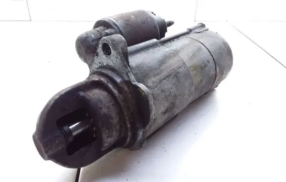 Opel Zafira A Starter motor 12564088